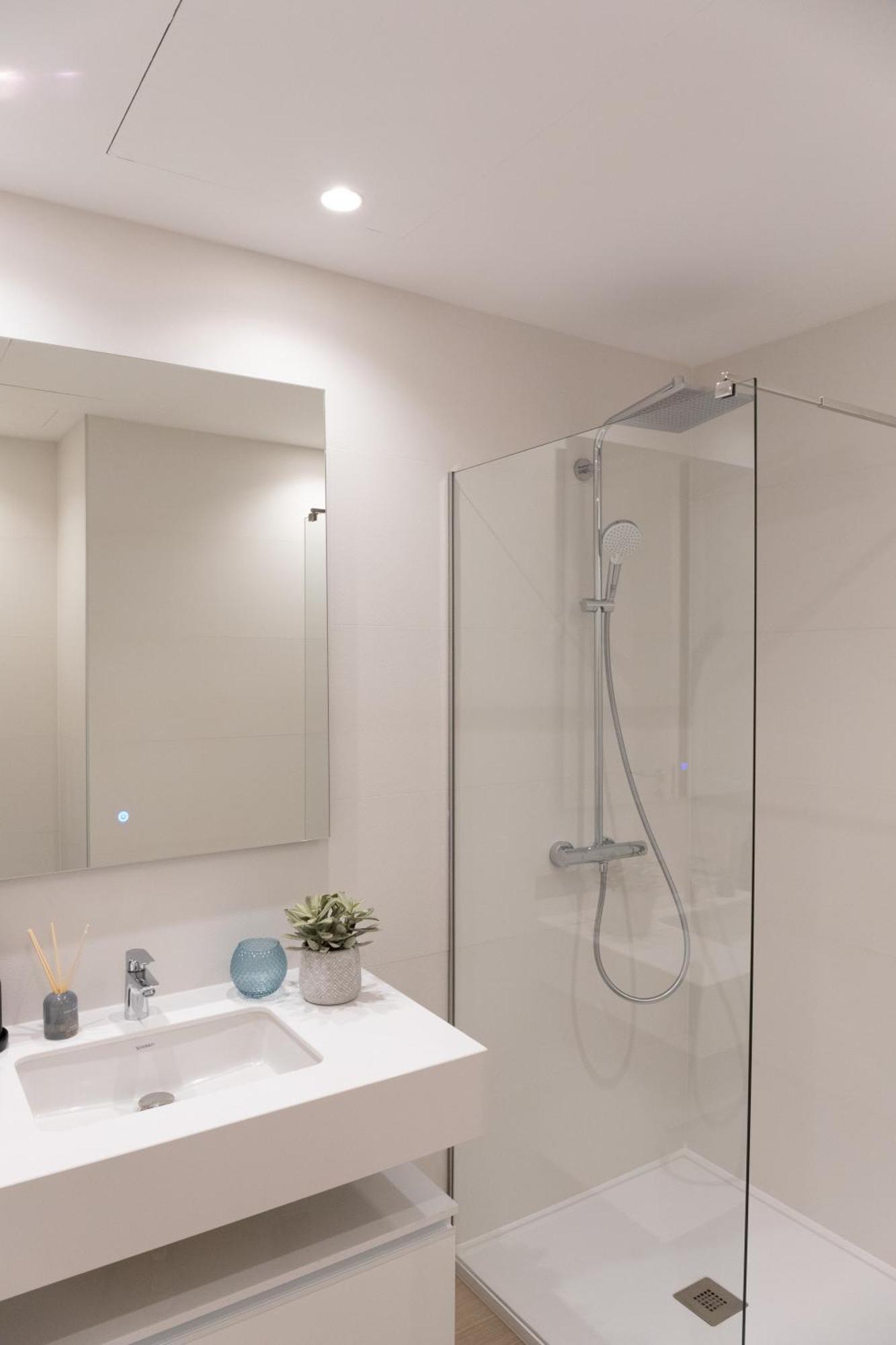 Elegant 3 Bedroom Next To Santa Clara Golf Apartemen *