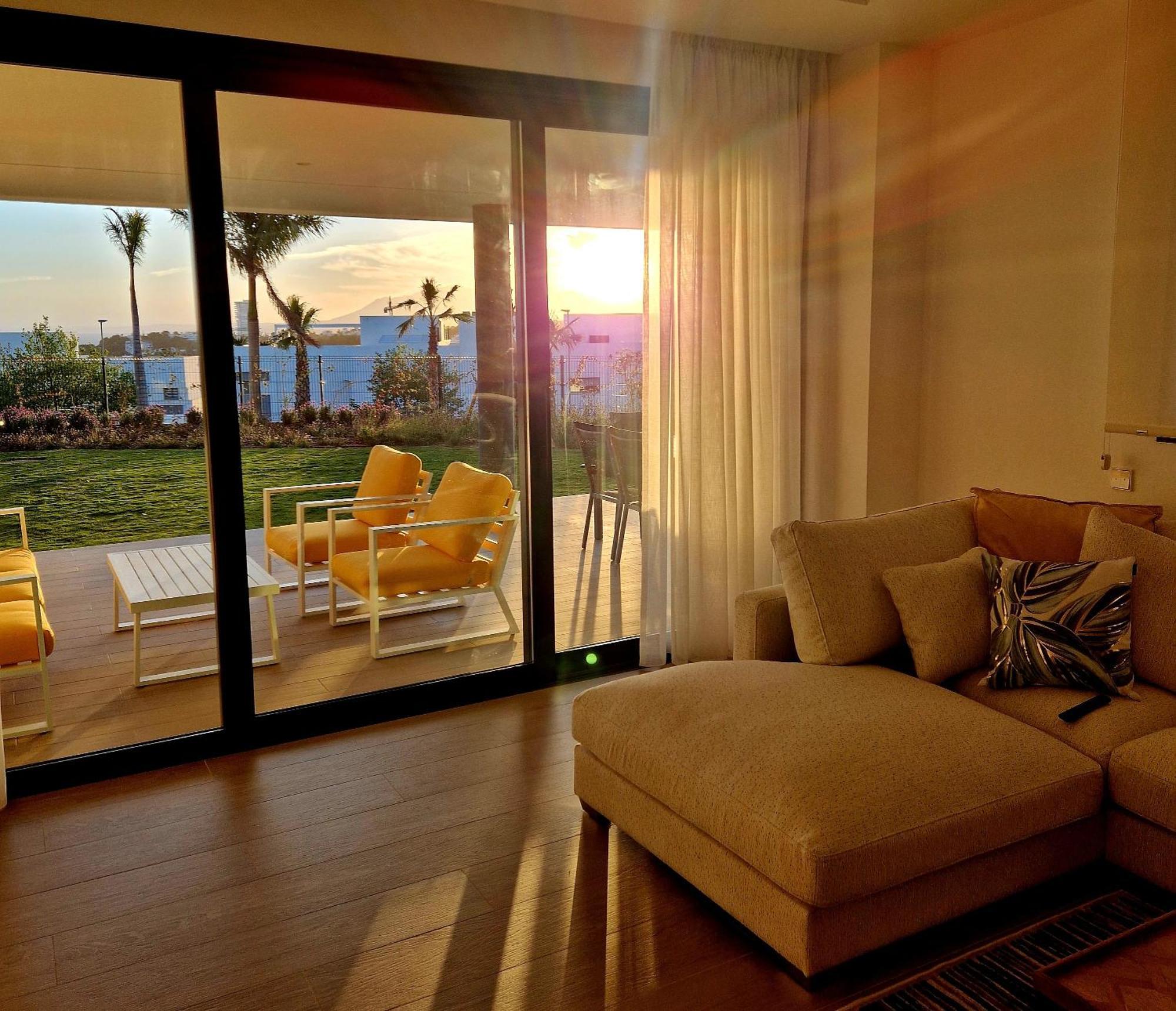 Apartemen Elegant 3 Bedroom Next To Santa Clara Golf *